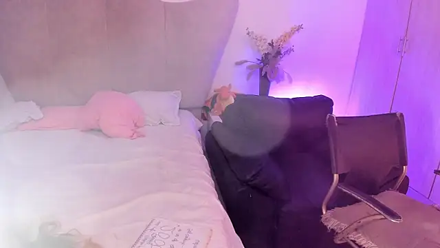 rachaeldeckard   online show from 16, 11, 2025