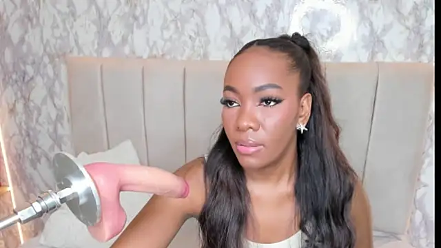 whiitneyfox online show from 3, 11, 2025