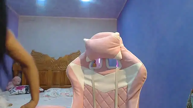 Coral0403 online show from 20, 10, 2025