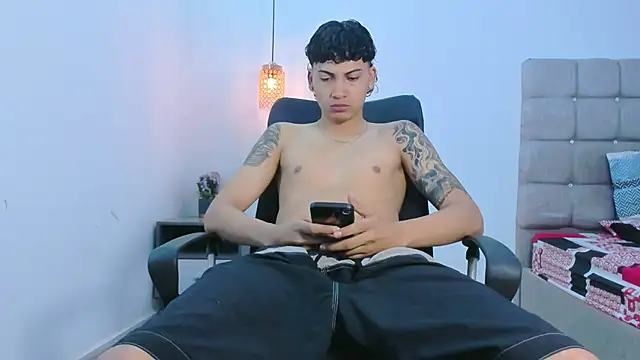 Snapshot of Br4ndxpimm chatting on 17, 3, 2026 Br4ndxpimm online show from 17, 3, 2026