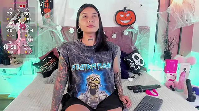 Nathalia Stone online show from 23, 10, 2025