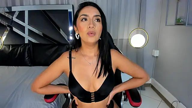 MAGIC AURORAA online show from 10, 1, 2025