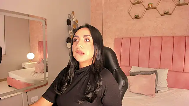 MAGIC AURORAA online show from 11, 3, 2025