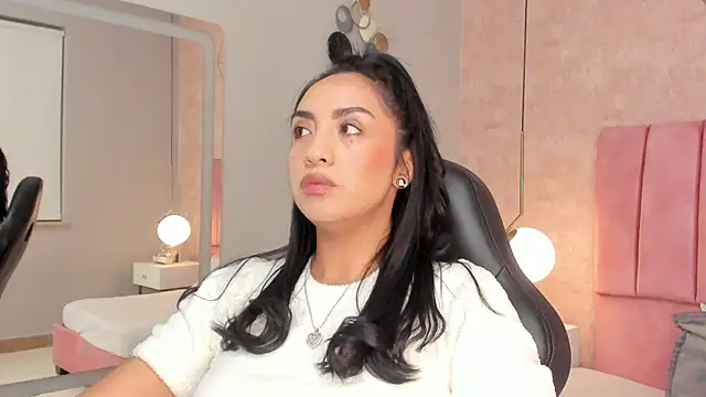 MAGIC AURORAA online show from 13, 3, 2025