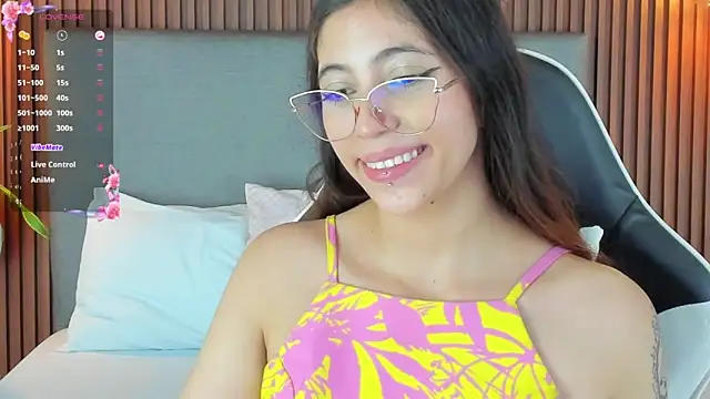 Snapshot of sweetpeach_20 chatting on 2, 1, 2025 sweetpeach 20 online show from 2, 1, 2025