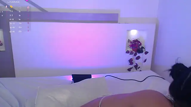 Snapshot of VenusEvans1 chatting on 27, 1, 2025 VenusEvans1 online show from 27, 1, 2025