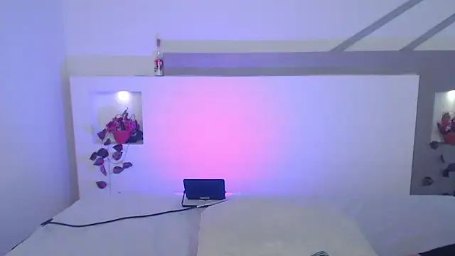 Snapshot of VenusEvans1 chatting on 15, 3, 2025 VenusEvans1 online show from 15, 3, 2025