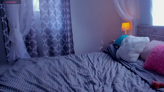 Snapshot of LexyBrianna chatting on 12, 3, 2025 LexyBrianna online show from 12, 3, 2025