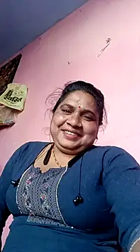 Snapshot of Aadhya_Bahri chatting on 6, 3, 2025 Aadhya Bahri online show from 6, 3, 2025