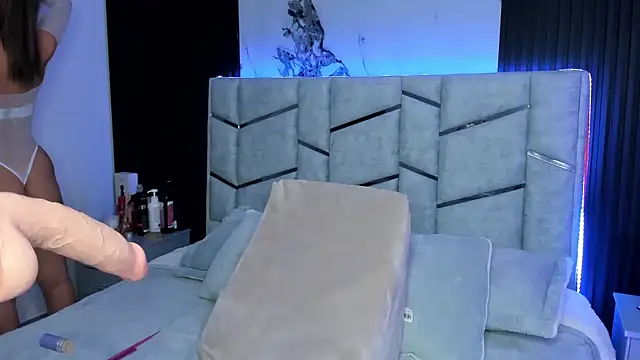 daniiphoeniixx online show from 23, 1, 2025