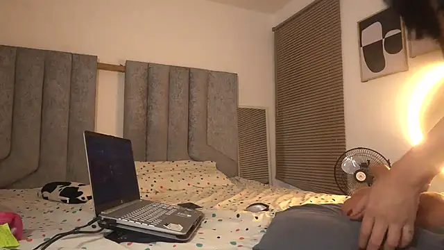 Snapshot of womantall99 chatting on 6, 11, 2025 womantall99 online show from 6, 11, 2025