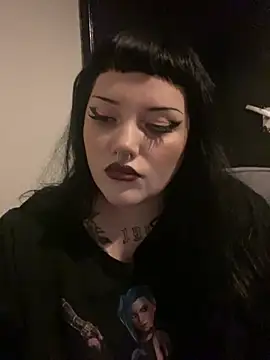 Gothicsiren online show from 4, 1, 2025