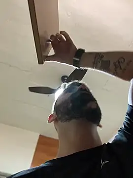 Snapshot of biel_96 chatting on 9, 11, 2025 biel 96 online show from 9, 11, 2025