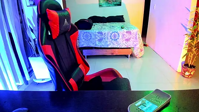 Snapshot of Adam_Valenciia chatting on 9, 11, 2025 Adam Valenciia online show from 9, 11, 2025