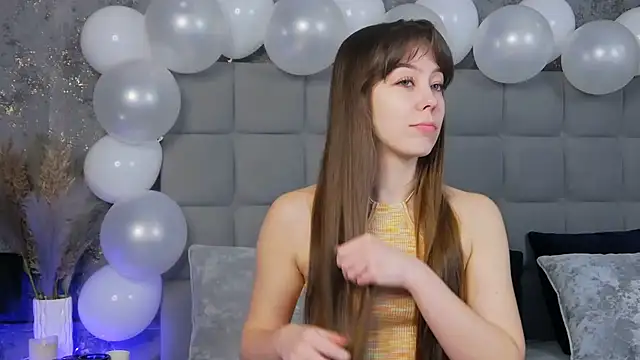 Snapshot of TheEmma chatting on 10, 2, 2025 TheEmma online show from 10, 2, 2025