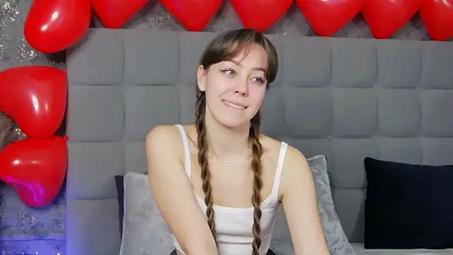 Snapshot of TheEmma chatting on 15, 2, 2025 TheEmma online show from 15, 2, 2025