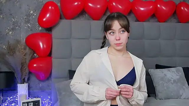 Snapshot of TheEmma chatting on 16, 2, 2025 TheEmma online show from 16, 2, 2025