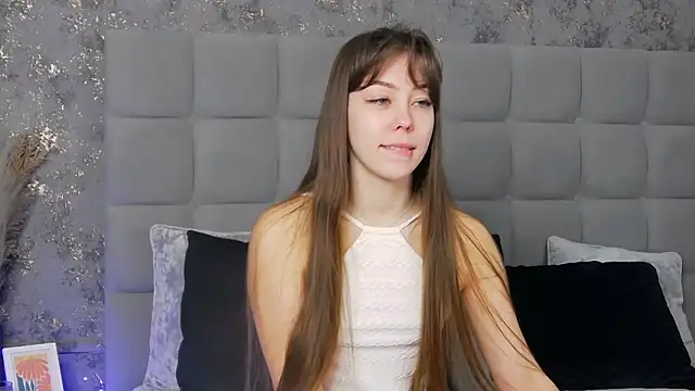 Snapshot of TheEmma chatting on 1, 3, 2025 TheEmma online show from 1, 3, 2025