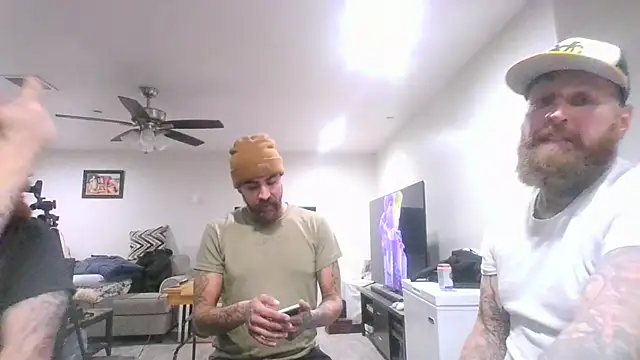 Cupcakesnbooboo online show from 7, 1, 2025