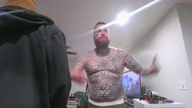 Cupcakesnbooboo online show from 8, 1, 2025