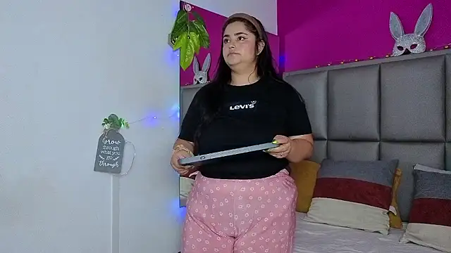 KRYSSTARITTER4 online show from 10, 1, 2026