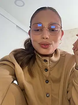 Anaruso online show from 22, 3, 2025