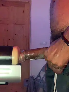 Snapshot of Taylor69xKiki chatting on 26, 11, 2025 Taylor69xKiki online show from 26, 11, 2025