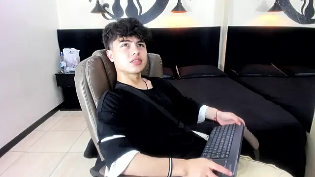 CollinStone online show from 12, 11, 2025