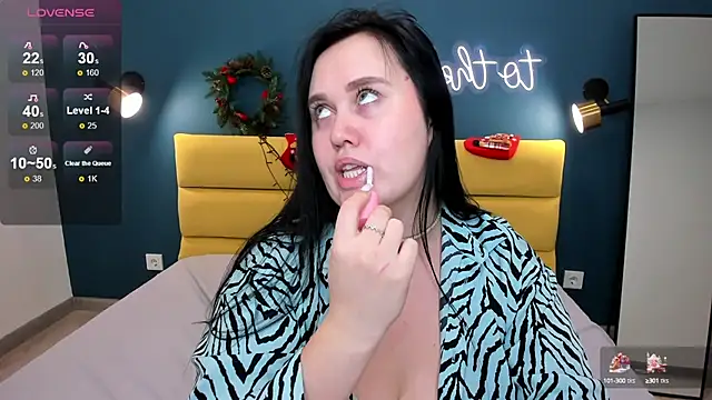 Snapshot of GloriaBates chatting on 13, 1, 2025 GloriaBates online show from 13, 1, 2025