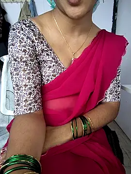 lovelygirl4567 online show from 5, 12, 2025