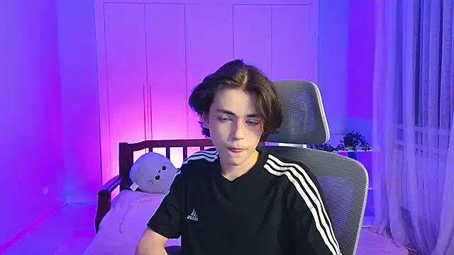 b0y fantasy online show from 15, 1, 2025