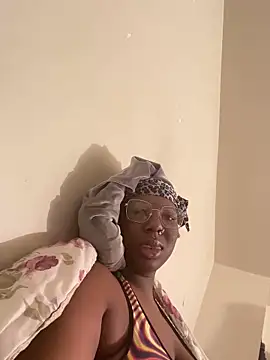 DamnBubbles online show from 8, 2, 2025