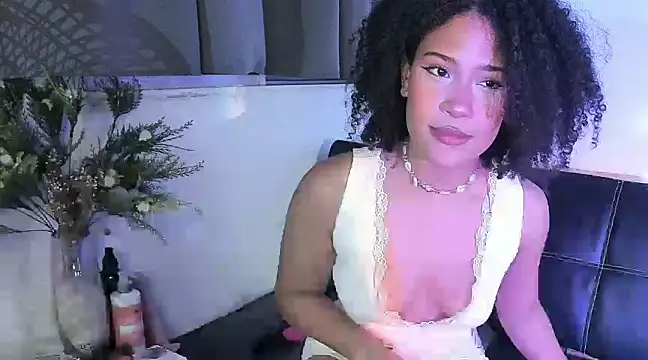 Snapshot of bronwgirl69 chatting on 20, 1, 2025 bronwgirl69 online show from 20, 1, 2025