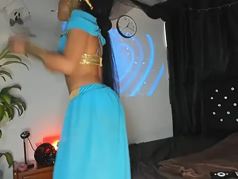 Snapshot of bronwgirl69 chatting on 19, 10, 2025 bronwgirl69 online show from 19, 10, 2025