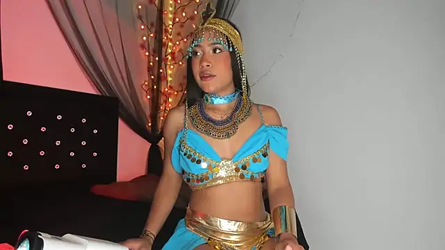 Snapshot of bronwgirl69 chatting on 24, 10, 2025 bronwgirl69 online show from 24, 10, 2025