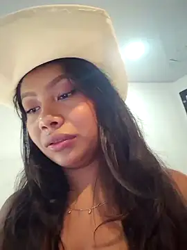 Snapshot of PaulaOrtiz_1 chatting on 27, 2, 2026 PaulaOrtiz 1 online show from 27, 2, 2026