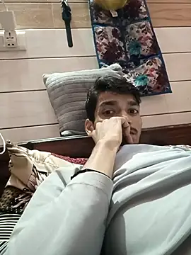 Snapshot of Tarun_0026 chatting on 17, 9, 2025 Tarun 0026 online show from 17, 9, 2025