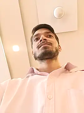 Snapshot of Tarun_0026 chatting on 4, 10, 2025 Tarun 0026 online show from 4, 10, 2025