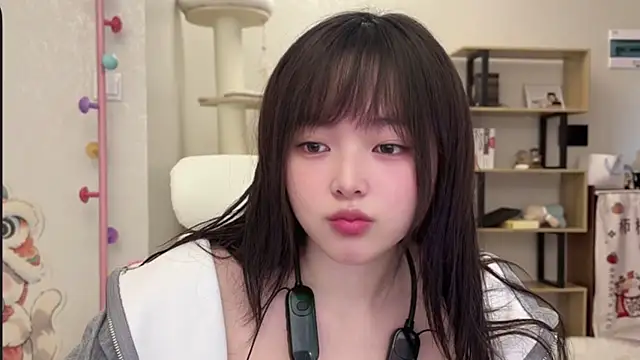 Chenjing0 online show from 23, 11, 2025