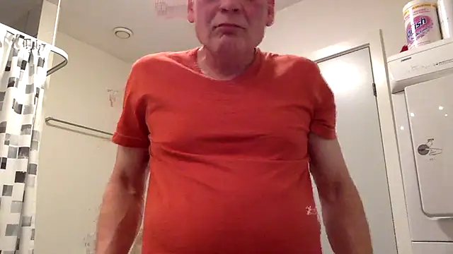 Snapshot of Parleg2 chatting on 9, 11, 2025 Parleg2 online show from 9, 11, 2025