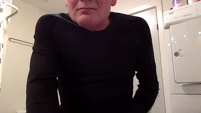 Snapshot of Parleg2 chatting on 12, 11, 2025 Parleg2 online show from 12, 11, 2025