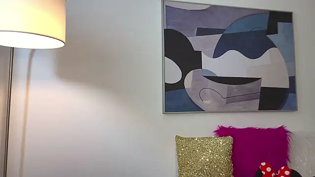 karina warthon online show from 1, 2, 2025