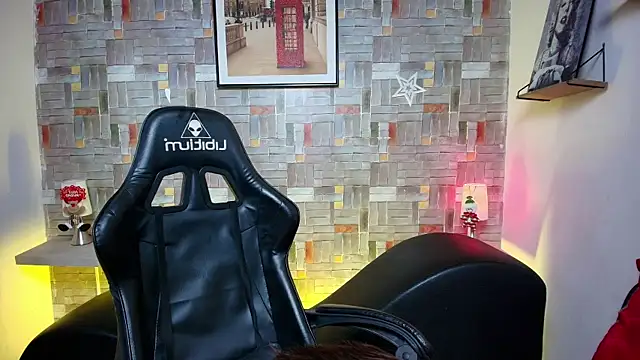 Snapshot of katy_handerson chatting on 6, 1, 2026 katy handerson online show from 6, 1, 2026