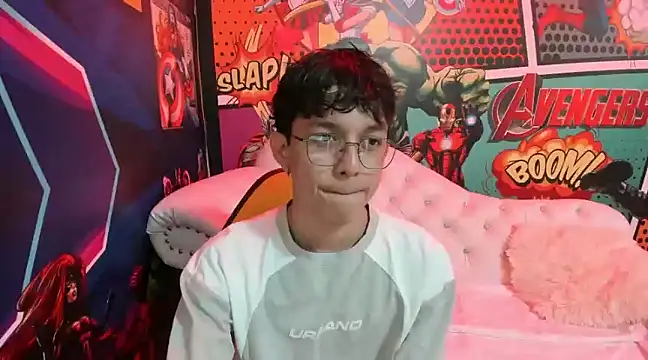 Snapshot of jisuscat chatting on 15, 1, 2025 jisuscat online show from 15, 1, 2025