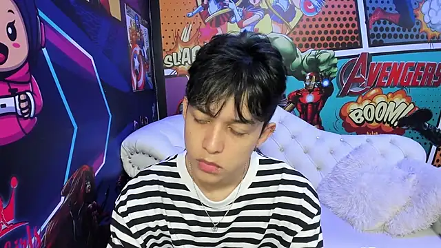 Snapshot of jisuscat chatting on 7, 3, 2025 jisuscat online show from 7, 3, 2025