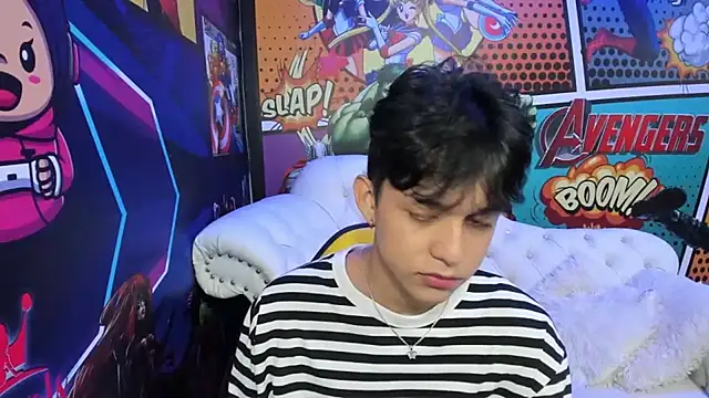 Snapshot of jisuscat chatting on 7, 3, 2025 jisuscat online show from 7, 3, 2025