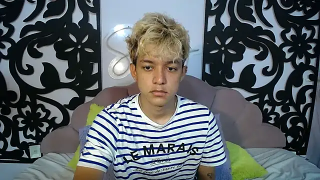 Snapshot of jisuscat chatting on 18, 9, 2025 jisuscat online show from 18, 9, 2025