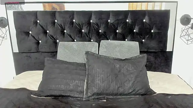 Snapshot of jisuscat chatting on 28, 10, 2025 jisuscat online show from 28, 10, 2025