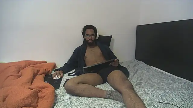 kevi cocks online show from 5, 2, 2025