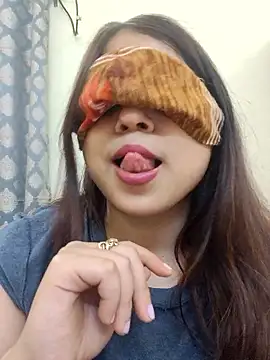 shreya1765 online show from 11, 1, 2026